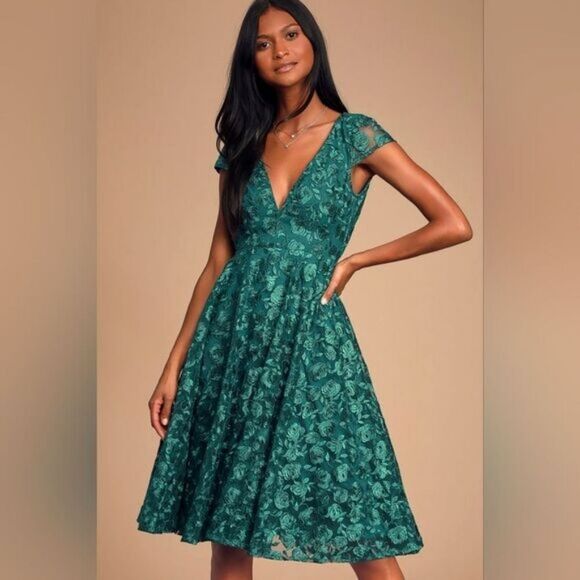 Lulu's Jacqueline Emerald Green Floral Embroidered Backless Flare‎ Midi Dress S - Picture 1 of 10
